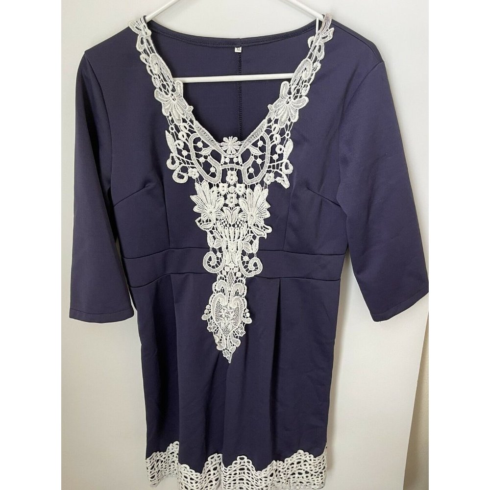 Women’s Navy Blue White Floral Accent Dress Size XL